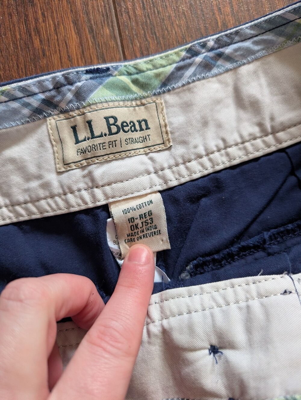 L.L. Bean Navy Blue "Favorite Fit" Straight Leg Cropped Pants - Size 10 Reg - Picture 4 of 7